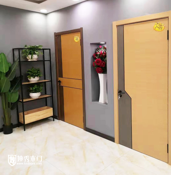 重庆坤秀木门龙江专卖店轻奢木门