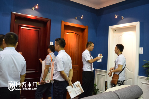 重庆坤秀木门广州建博会盛况2